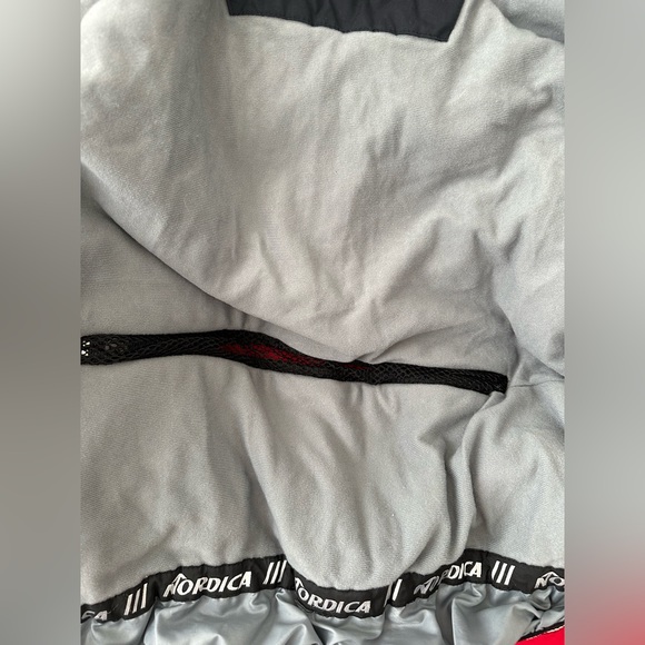 *Nordica Ski Jacket, Size Medium/Large (ML), Red/Black - Picture 8 of 9